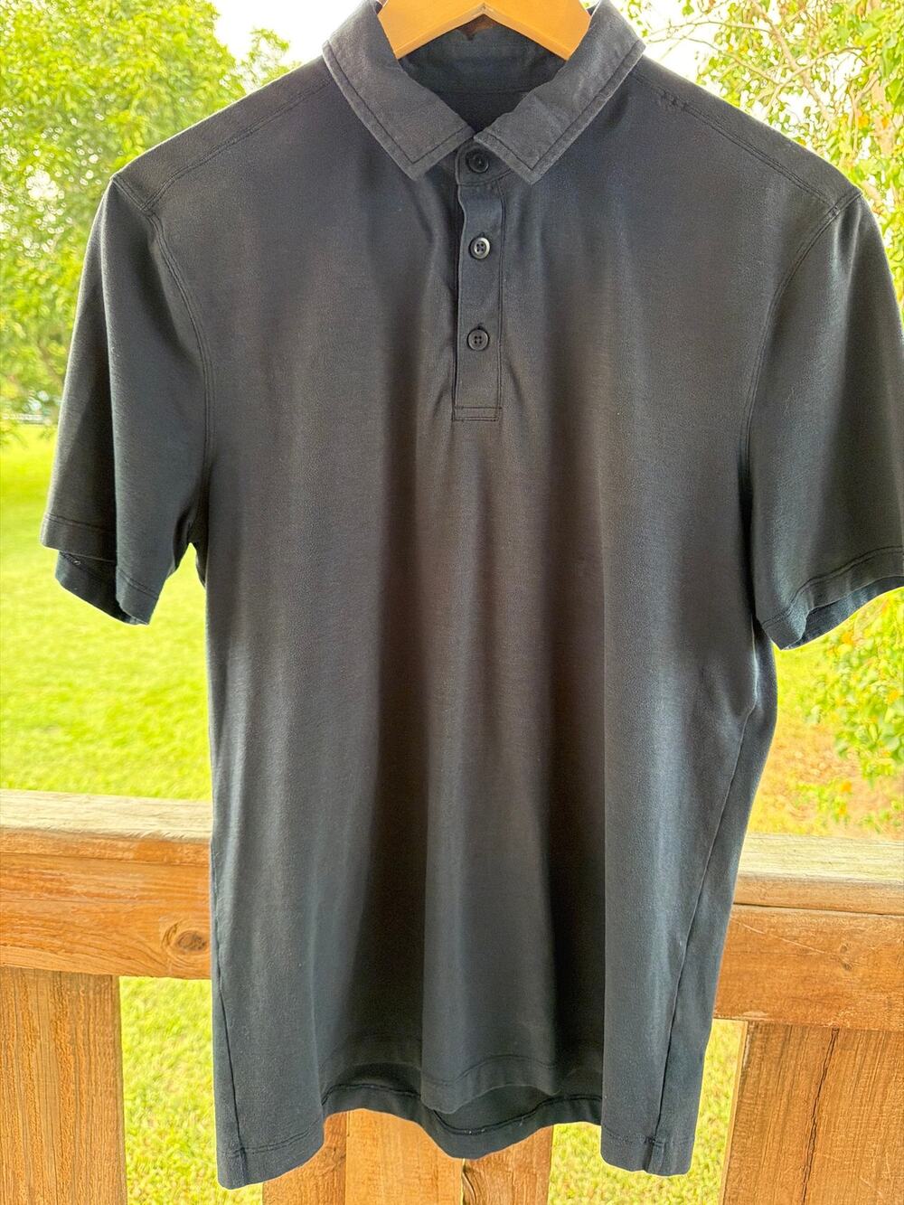 Lululemon Men's Navy Blue Knit Polo SZ S
